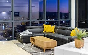 Ruby - 2 Bedroom Penthouse In Surfers Paradise!